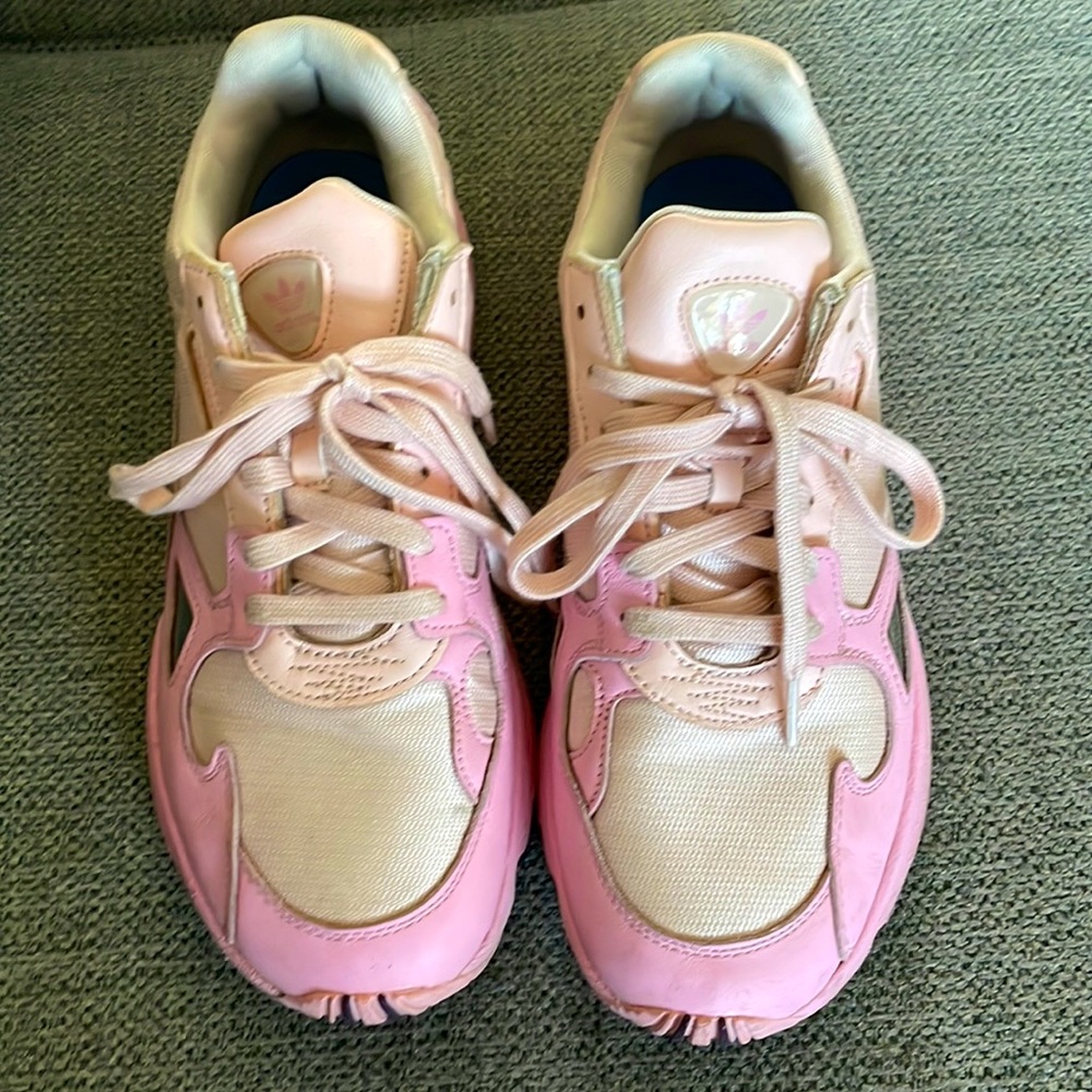 Adidas Torsion Pink sneakers